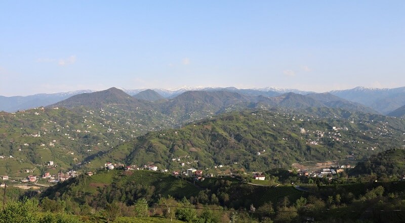 Karlı Dağlar